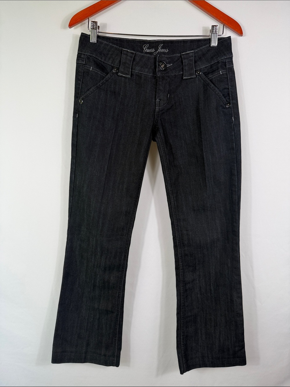Guess Low Rise Black Boot Cut Jeans. Rhinestone Back Pockets. Womens Size 27